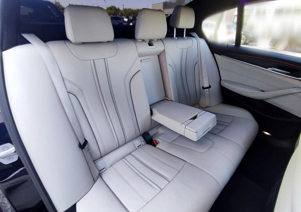 BMW Seria 5 cena 184900 przebieg: 113565, rok produkcji 2020 z Ciechocinek małe 596